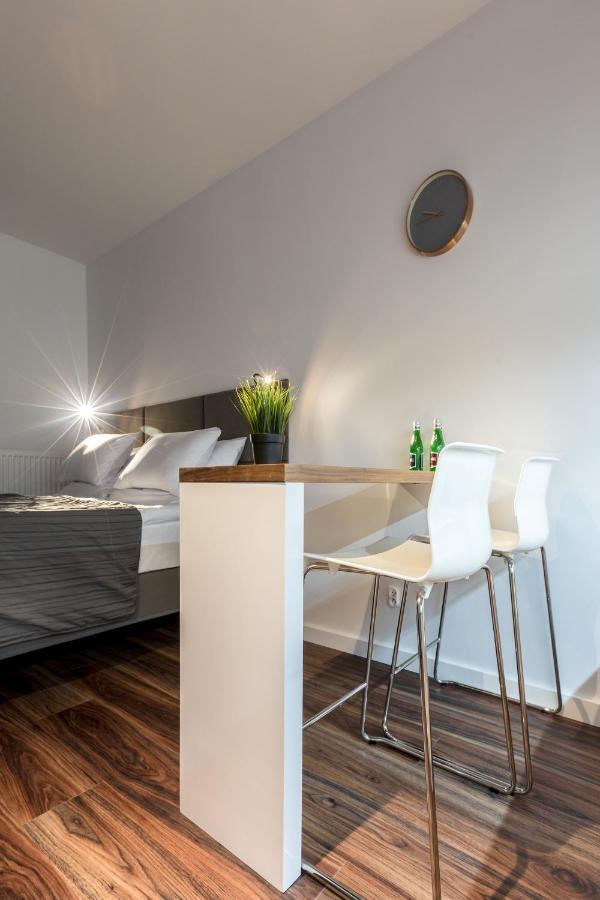 Sky Apartments Poznan Exterior photo